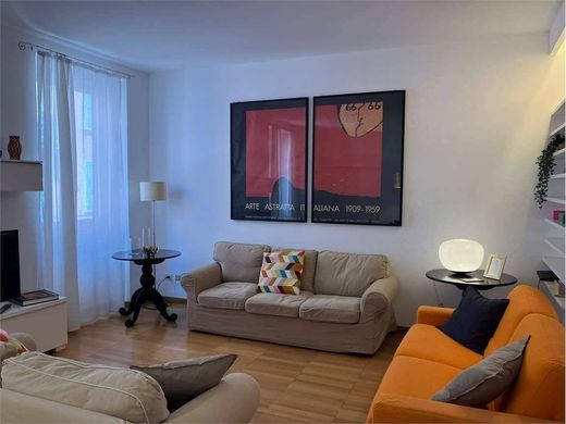 Appartamento a Milano, Lombardia