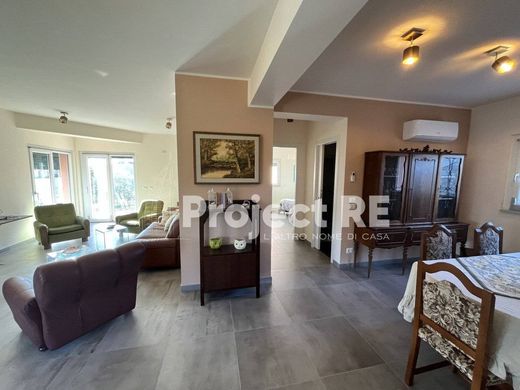 Villa à Roccella Ionica, Provincia di Reggio Calabria