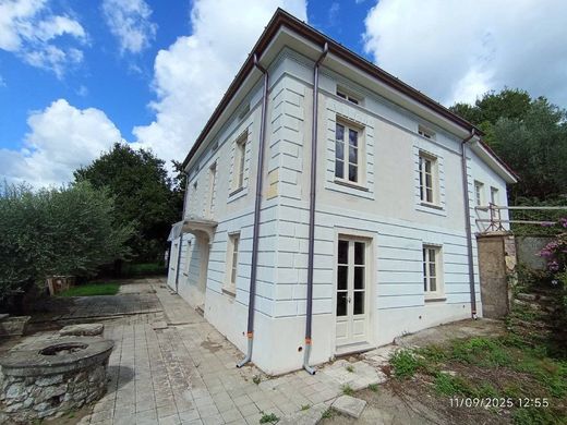 منزل ريفي ﻓﻲ Camaiore, Provincia di Lucca