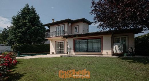 Villa Gavi, Alessandria ilçesinde