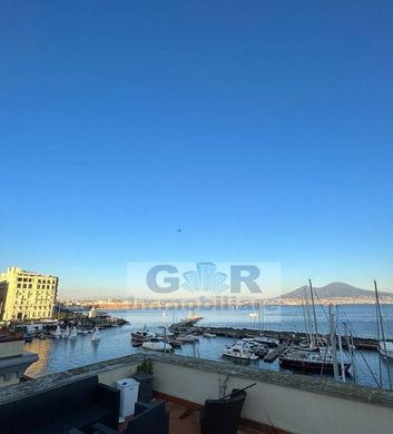 Apartament w Neapol, Napoli