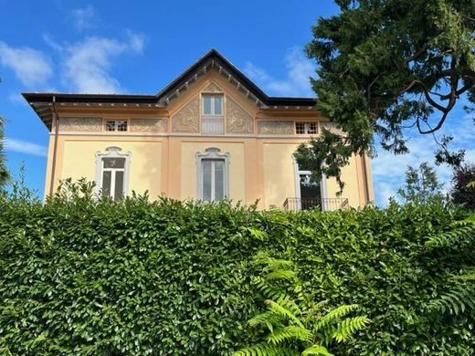 Villa en Varese, Provincia di Varese