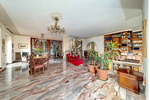 Piso / Apartamento en Sanremo, Provincia di Imperia