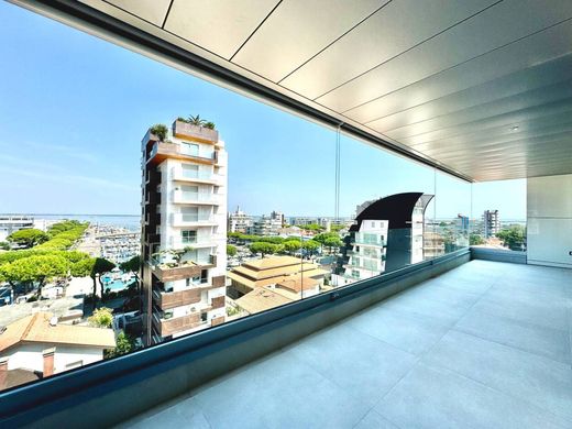 Apartment / Etagenwohnung in Lignano, Udine