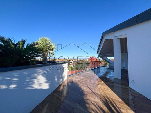 Appartamento a Treviso, Veneto