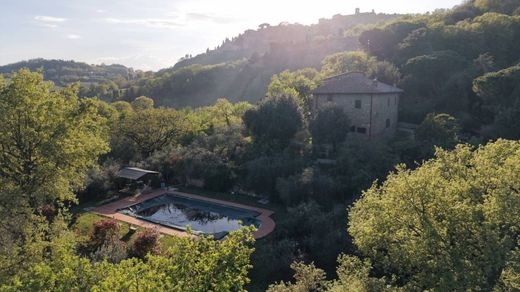 Casale a Montepulciano, Siena