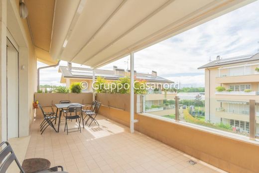 Piso / Apartamento en Cernusco sul Naviglio, Milán