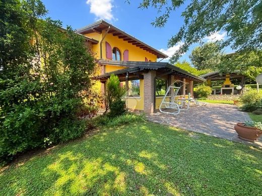 Passirano, Provincia di Bresciaのヴィラ