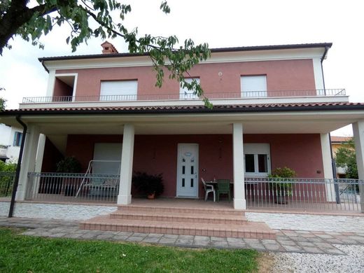 Villa in Zugliano, Provincia di Vicenza