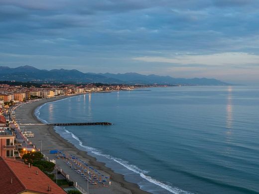 套间/公寓  Viareggio, 卢卡省