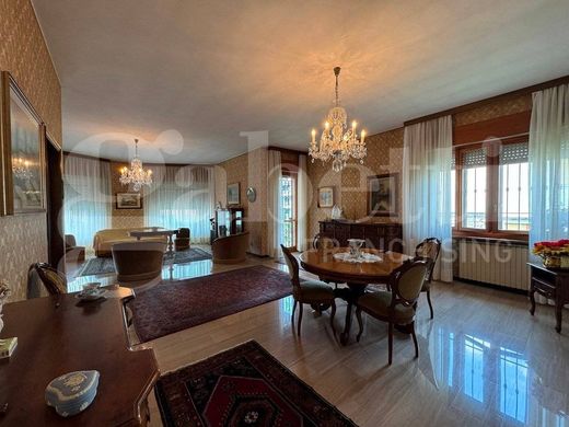 Villa in Bovezzo, Provincia di Brescia