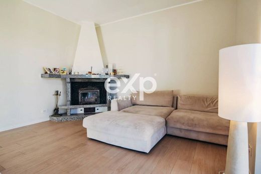 Villa Oggiona-Santo Stefano, Varese ilçesinde