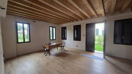 Appartamento a Mirano, Venezia