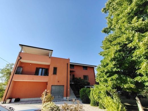Villa in Pianella, Provincia di Pescara