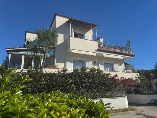 Вилла, Pozzuoli, Napoli