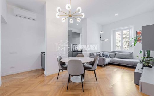 Apartment / Etagenwohnung in Rom, Latium