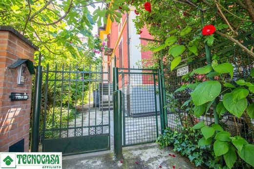 Villa a Casalecchio di Reno, Bologna