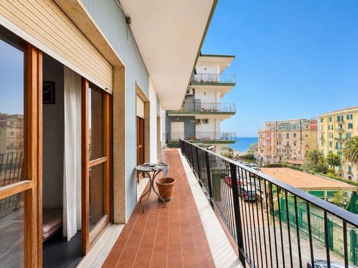 Apartment in Naples, Campania