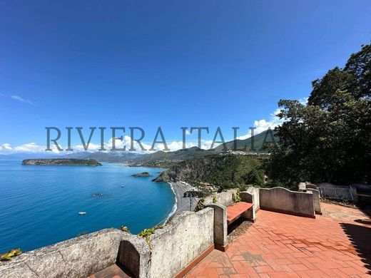 Villa a San Nicola Arcella, Cosenza