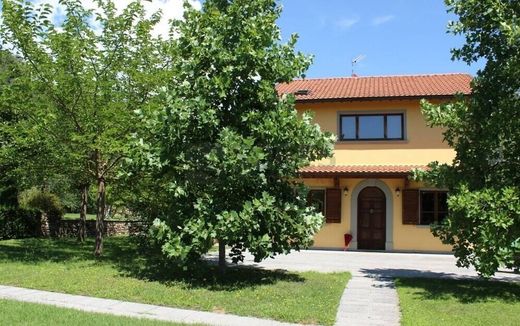 Villa Terranuova Bracciolini, Arezzo ilçesinde