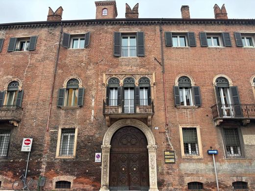 Apartment in Verona, Provincia di Verona