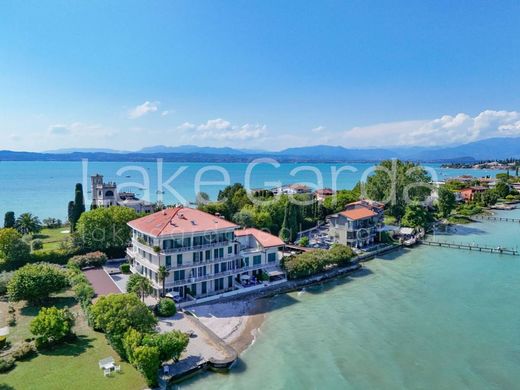 Apartament w Sirmione, Provincia di Brescia