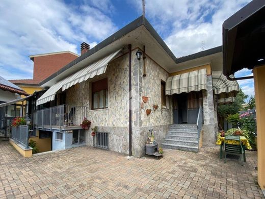 Villa in Grugliasco, Turin