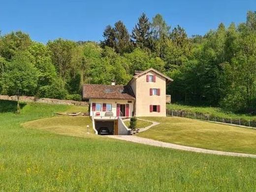 Willa w Belluno, Provincia di Belluno