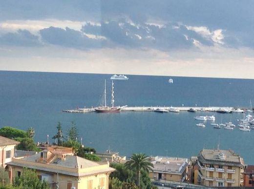 Penthouse w Santa Margherita Ligure, Provincia di Genova