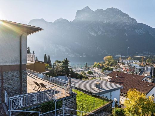 Villa Riva del Garda, Trento ilçesinde