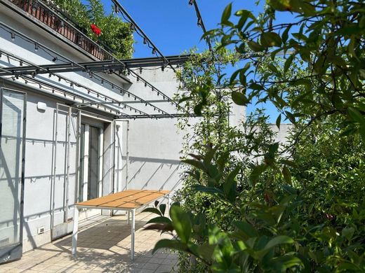 아파트 / 밀라노, Città metropolitana di Milano