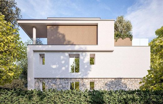 Appartement in Monza, Provincia di Monza e della Brianza