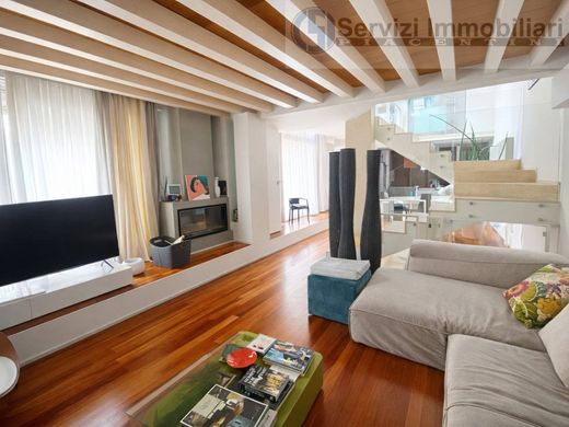 Luxury home in Piacenza, Provincia di Piacenza