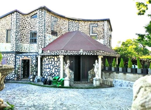 Villa Rocca di Cave, Roma