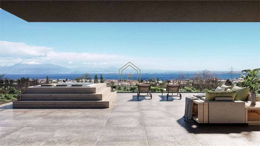 Penthouse in Desenzano del Garda, Provincia di Brescia