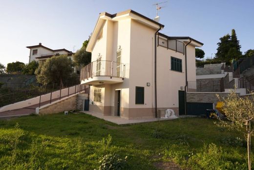 Villa - Albissola Marina, Provincia di Savona