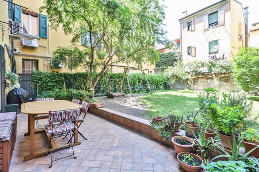 Appartamento a Bologna, Emilia-Romagna