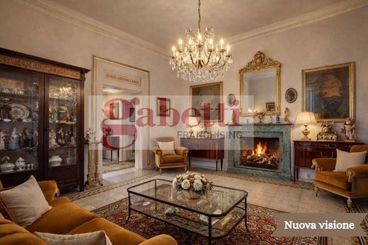 Apartment in Naples, Campania