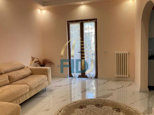 Apartment in Sesto Fiorentino, Florence