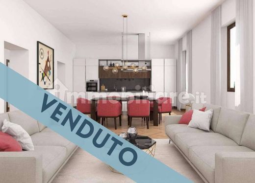 Apartment / Etagenwohnung in Mailand, Lombardei