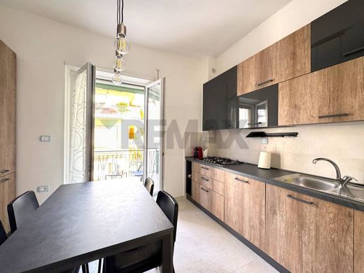 Apartamento - Gaeta, Provincia di Latina