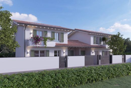 Villa in Cento, Provincia di Ferrara