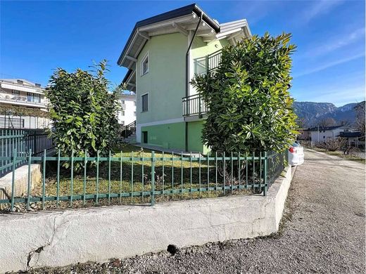 Villa in Levico Terme, Trento