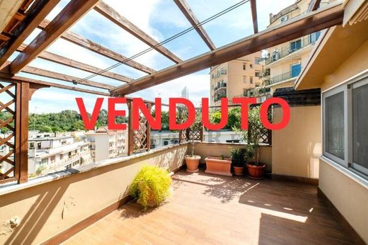 Penthouse Roma, Lazio bölgesinde