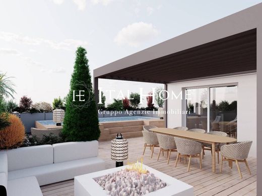 Penthouse in Oggiono, Provincia di Lecco