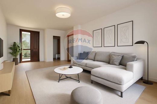 Villa Triuggio, Monza e della Brianza ilçesinde