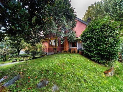 Villa in Brugherio, Provincia di Monza e della Brianza