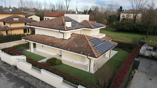 Вилла, Мирандола, Provincia di Modena