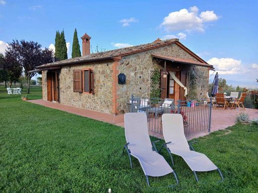 Casale a Sinalunga, Siena