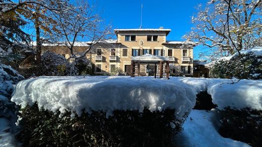Villa in Cuneo, Provincia di Cuneo